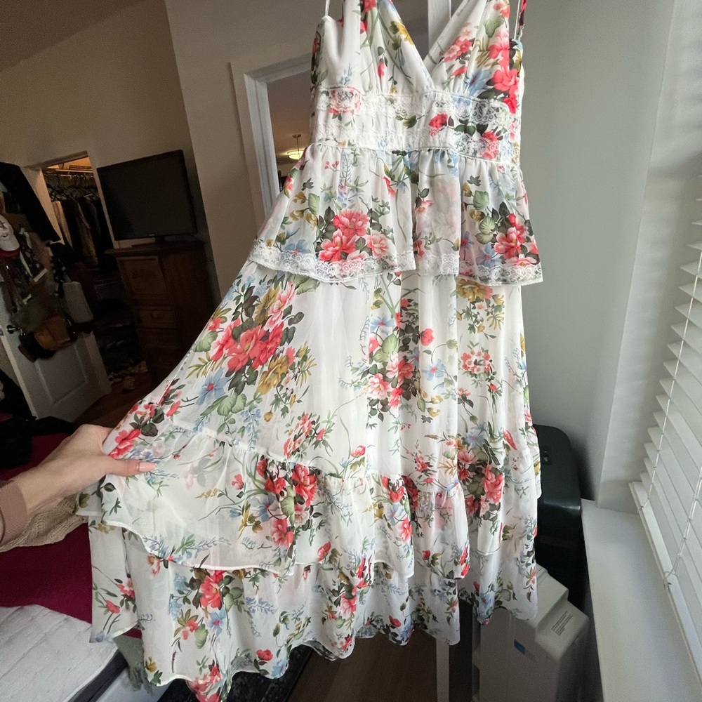 Floral Ruffle Dress - Picture 4 of 6
